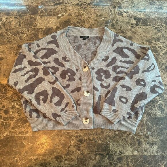 Paper Moon button front animal print cardigan sweater - Picture 12 of 12